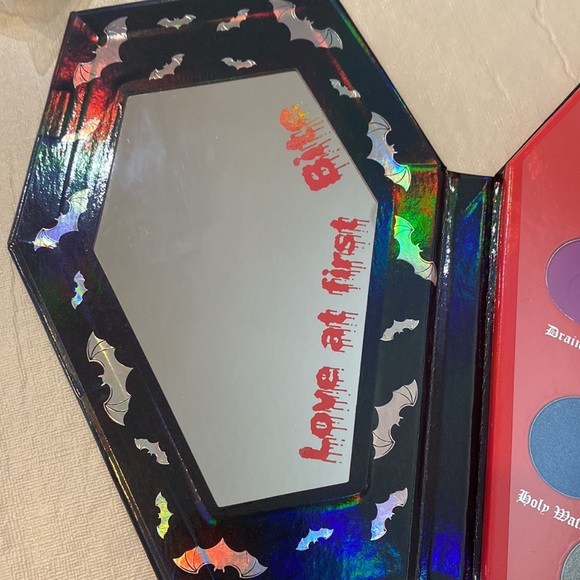 Curst Kosmetics x Leida Bites Eyeshadow Palette Gothic Goth Halloween - Picture 3 of 4